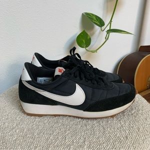 Nike Daybreak sneakers